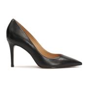 Klassieke leren pumps op een hoge stilettohak Kazar , Black , Dames