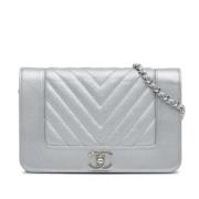 Pre-owned Leather crossbody-bags Chanel Vintage , Gray , Dames