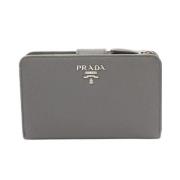 Pre-owned Leather wallets Prada Vintage , Gray , Dames