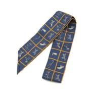 Pre-owned Fabric scarves Hermès Vintage , Blue , Dames