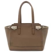 Pre-owned Leather shoulder-bags Salvatore Ferragamo Pre-owned , Brown ...