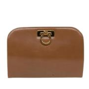 Pre-owned Leather shoulder-bags Salvatore Ferragamo Pre-owned , Brown ...