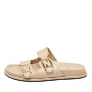 Pre-owned Leather sandals Fendi Vintage , Beige , Dames