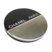 Pre-owned Plastic brooches Chanel Vintage , Black , Dames