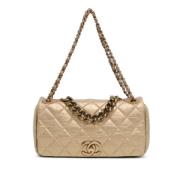 Pre-owned Leather shoulder-bags Chanel Vintage , Yellow , Dames