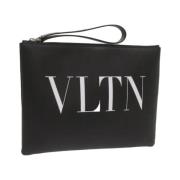 Pre-owned Leather clutches Valentino Vintage , Black , Dames