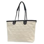 Pre-owned Leather chanel-bags Chanel Vintage , Beige , Dames