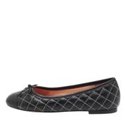 Pre-owned Leather flats Carolina Herrera Pre-owned , Black , Dames