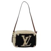 Pre-owned Wool pouches Louis Vuitton Vintage , Beige , Dames