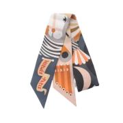 Pre-owned Silk scarves Hermès Vintage , Multicolor , Dames