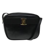 Pre-owned Leather shoulder-bags Salvatore Ferragamo Pre-owned , Black ...