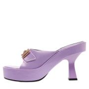 Pre-owned Satin sandals Versace Pre-owned , Purple , Dames