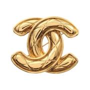 Pre-owned Metal brooches Chanel Vintage , Yellow , Dames