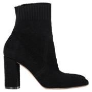 Pre-owned Polyester boots Gianvito Rossi Pre-owned , Black , Dames