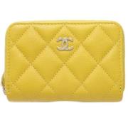 Pre-owned Leather wallets Chanel Vintage , Yellow , Dames