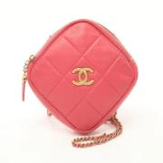 Pre-owned Leather crossbody-bags Chanel Vintage , Pink , Dames