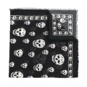 Zwart Sjaal met Skull Motief en Rafelede Randen Alexander McQueen , Bl...