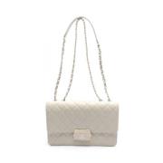 Pre-owned Leather chanel-bags Chanel Vintage , Beige , Dames