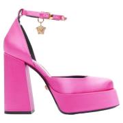 Pre-owned Fabric heels Versace Pre-owned , Pink , Dames