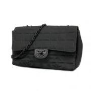 Pre-owned Nylon shoulder-bags Chanel Vintage , Black , Dames