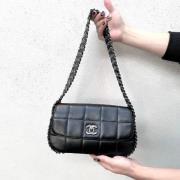 Pre-owned Leather chanel-bags Chanel Vintage , Black , Dames