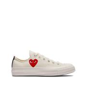 Canvas Heart Sneakers met Contrasterende Hiel Comme des Garçons Play ,...