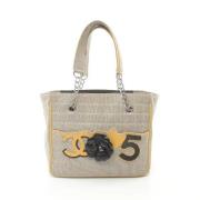 Pre-owned Leather chanel-bags Chanel Vintage , Gray , Dames