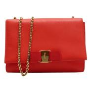 Pre-owned Leather shoulder-bags Salvatore Ferragamo Pre-owned , Red , ...