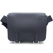 Pre-owned Leather shoulder-bags Loewe Pre-owned , Black , Dames