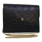 Pre-owned Leather shoulder-bags Chanel Vintage , Black , Dames