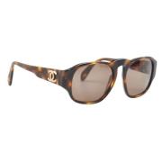 Pre-owned Glass sunglasses Chanel Vintage , Brown , Dames