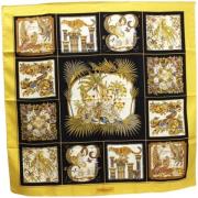 Pre-owned Silk scarves Salvatore Ferragamo Pre-owned , Multicolor , Da...