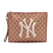 Pre-owned Canvas clutches Gucci Vintage , Beige , Heren