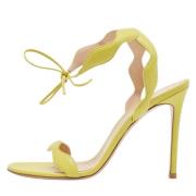 Pre-owned Leather sandals Gianvito Rossi Pre-owned , Yellow , Dames