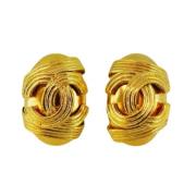 Pre-owned Metal earrings Chanel Vintage , Yellow , Dames