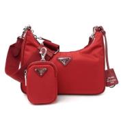 Pre-owned Canvas shoulder-bags Prada Vintage , Red , Dames