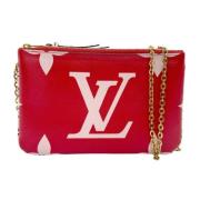 Pre-owned Canvas shoulder-bags Louis Vuitton Vintage , Red , Dames