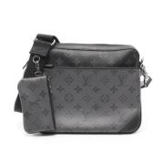 Pre-owned Plastic shoulder-bags Louis Vuitton Vintage , Black , Heren