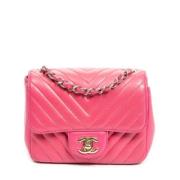 Pre-owned Leather chanel-bags Chanel Vintage , Pink , Dames