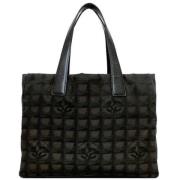 Pre-owned Nylon chanel-bags Chanel Vintage , Black , Unisex