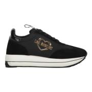 Suede Low-top Sneakers met Logo Detail Love Moschino , Black , Dames