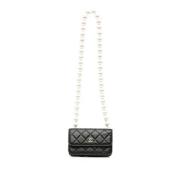 Pre-owned Leather crossbody-bags Chanel Vintage , Black , Dames