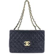 Pre-owned Leather shoulder-bags Chanel Vintage , Black , Dames