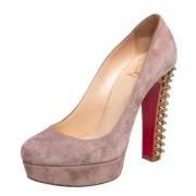 Pre-owned Suede heels Christian Louboutin Pre-owned , Beige , Dames