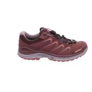 Comfortabele sportschoenen voor vrouwen Lowa , Purple , Dames