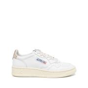 Witte Sneakers met Geperforeerd Detail Autry , White , Dames