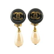 Pre-owned Plastic earrings Chanel Vintage , Black , Dames