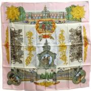 Pre-owned Silk scarves Hermès Vintage , Multicolor , Dames