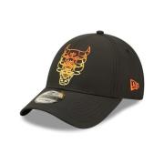 Zwarte Bulls Stack Logo Pet New Era , Black , Heren