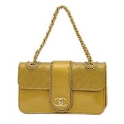 Pre-owned Leather chanel-bags Chanel Vintage , Yellow , Dames